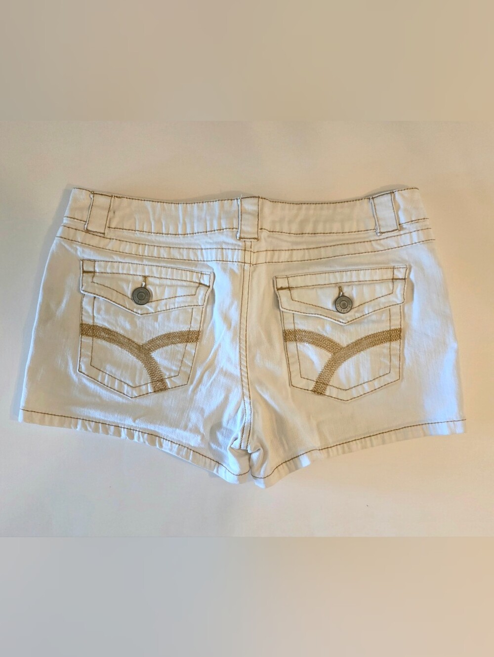 No Boundaries Y2K Stretch Denim Mid-rise Women's Cream Embroidered Pocket Shorts